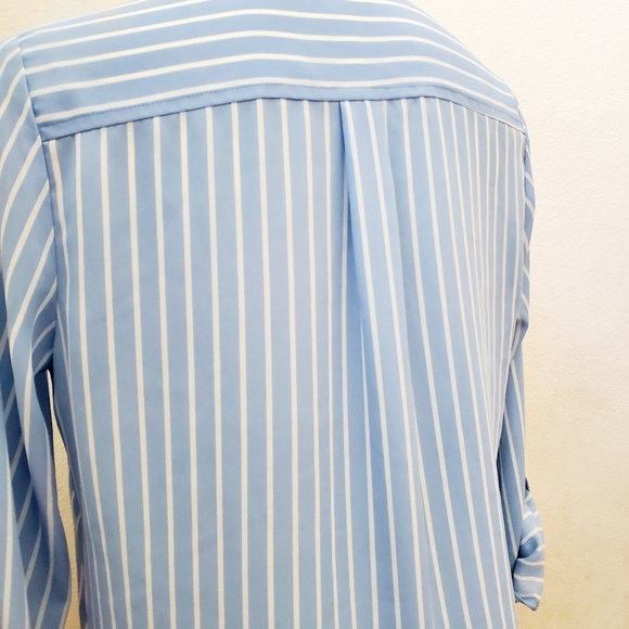 Women's Apt. 9® Convertible Button Tab Blue & White Blouses Size Petite Medium - Picture 10 of 14